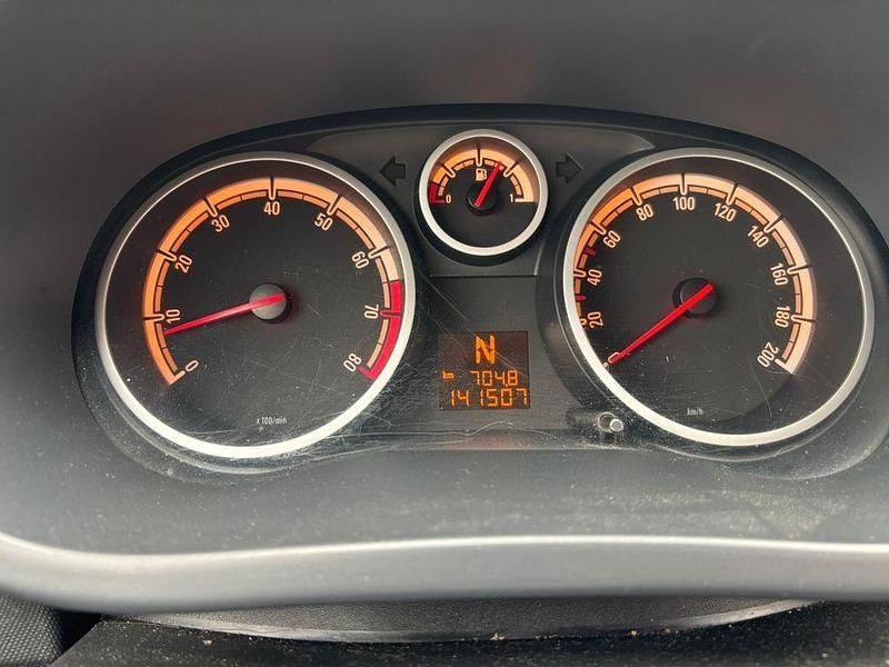 Gebraucht Opel Corsa 80 PS (58 kW) 2008 Grau Limousine