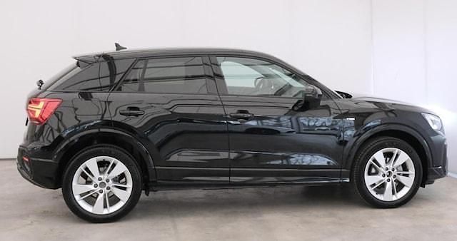 Gebraucht Audi Q2 S-Line 150 PS (110 kW) 2023 Schwarz metallic SUV