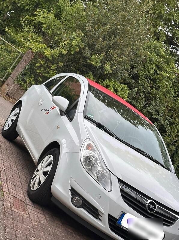 Weiß Gebraucht 2009 Opel Corsa Color Edition Limousine | 2.700 € (Fairer Preis) - Bild 1/4