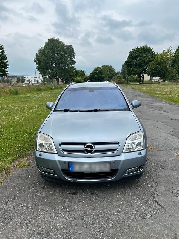 Grau Gebraucht 2003 Opel Signum Kombi | 1.100 € (Guter Preis) - Bild 1/4