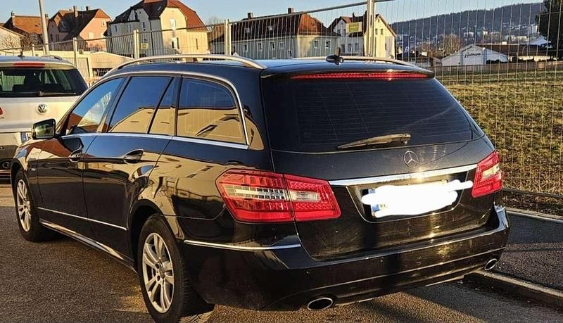 Gebraucht Mercedes E350 Avantgarde 231 PS (169 kW) 2010 Kombi