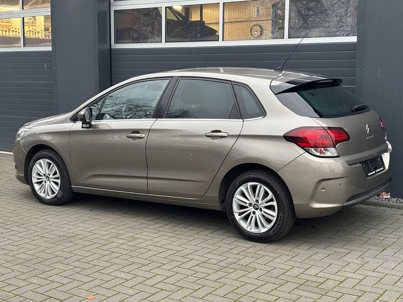 Gebraucht Citroën C4 SELECTION 110 PS (80 kW) 2017 Grau Limousine