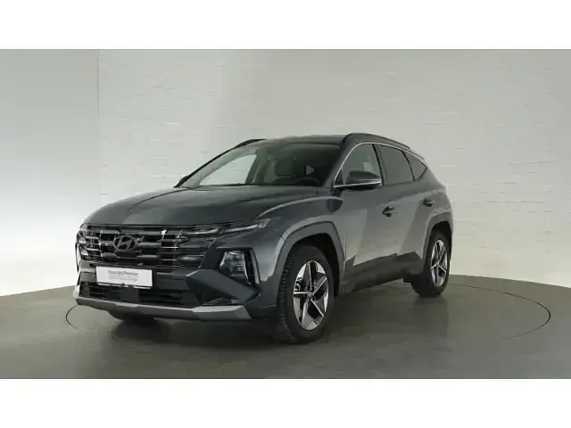 Gebraucht Hyundai Tucson Trend 215 PS (158 kW) 2024 Grau SUV