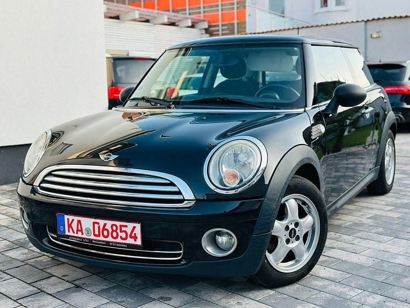 Gebraucht Mini ONE 95 PS (69 kW) 2009 Schwarz Kleinwagen