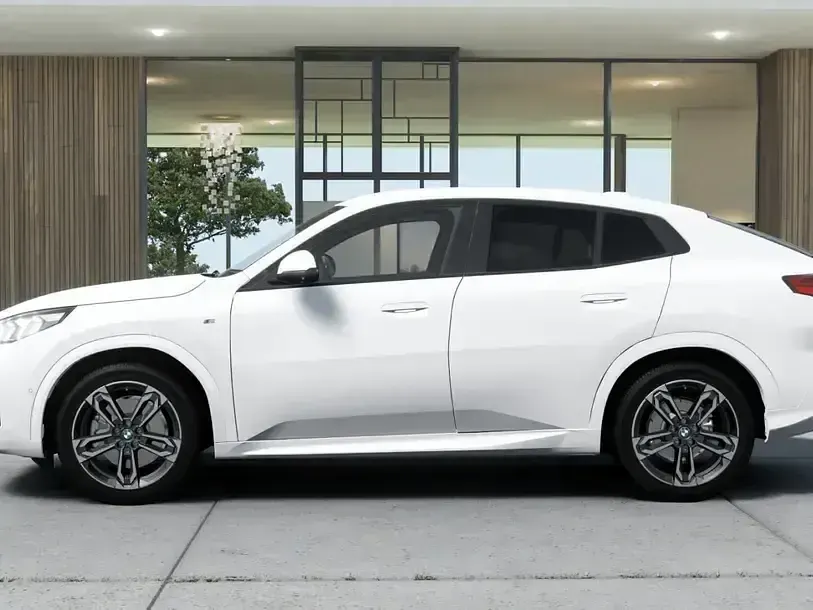 Gebraucht BMW X2 M Sport 170 PS (125 kW) 2025 Alpinweiss iii (weiß) SUV
