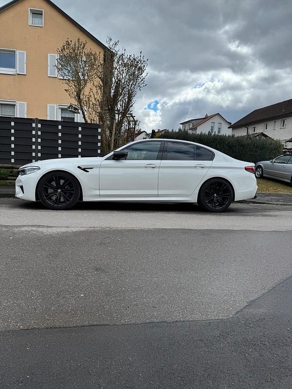 Gebraucht BMW M5 600 PS (441 kW) 2018 Weiß Limousine