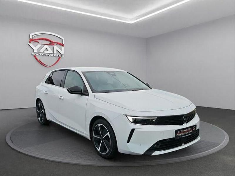Gebraucht Opel Astra Elegance 131 PS (96 kW) 2023 Weiß Limousine