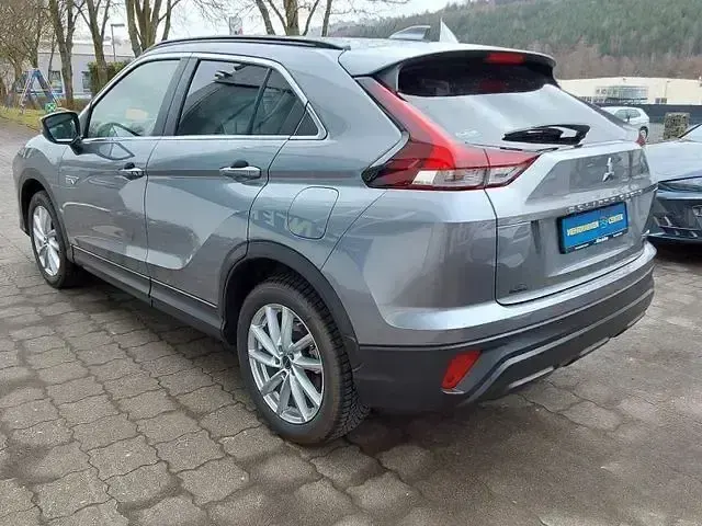 Gebraucht Mitsubishi Eclipse Cross Basis 98 PS (72 kW) 2022 Grau SUV