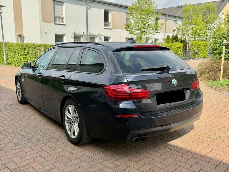 Gebraucht BMW 525 M Sport 218 PS (160 kW) 2014 Schwarz Kombi
