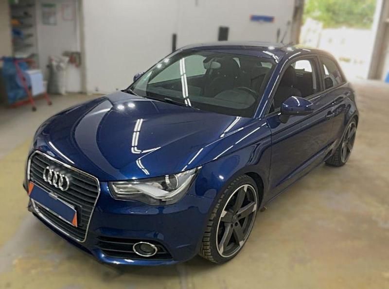 Blau Gebraucht 2011 Audi A1 Sport Kleinwagen | 9.490 € (Fairer Preis) - Bild 1/4