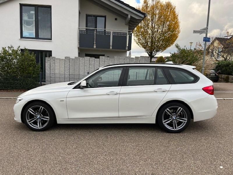 Weiß Gebraucht 2017 BMW 320 Sport Line Kombi | 19.400 € (Etwas zu teuer) - Bild 1/4