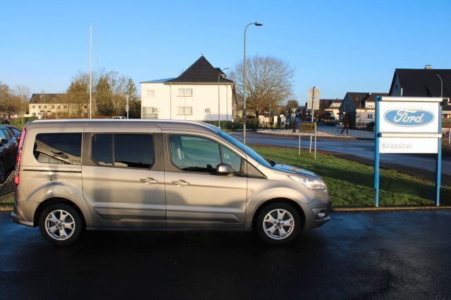 Silber Gebraucht 2017 Ford Grand Tourneo Connect Titanium Van / Kleinbus | 15.990 € (Fairer Preis) - Bild 1/4