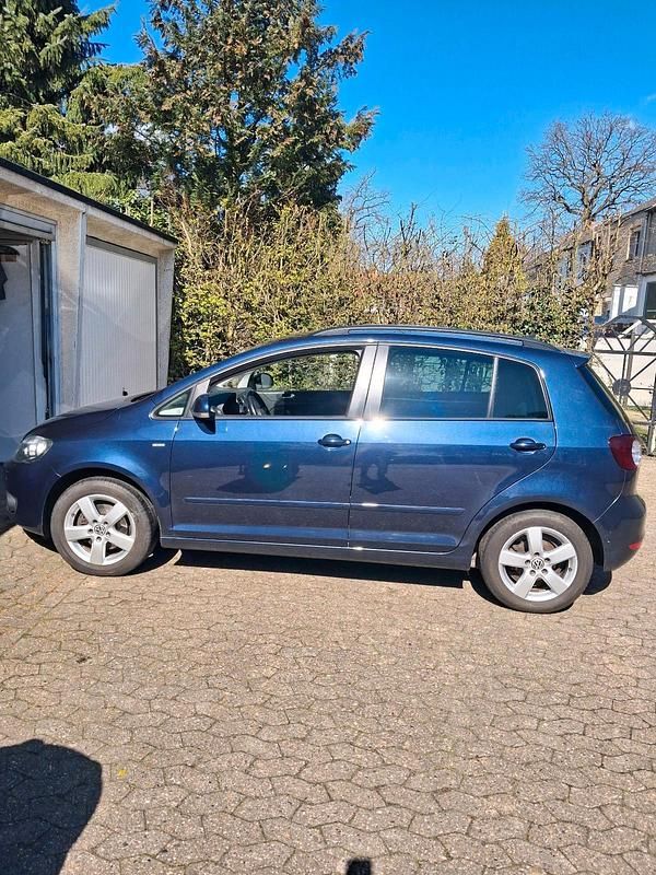 Gebraucht VW Golf VII 105 PS (77 kW) 2013 Blau Limousine