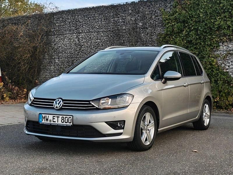 Silber Gebraucht 2014 VW Golf Sportsvan Comfortline Van / Kleinbus | 14.450 € (Fairer Preis) - Bild 1/4