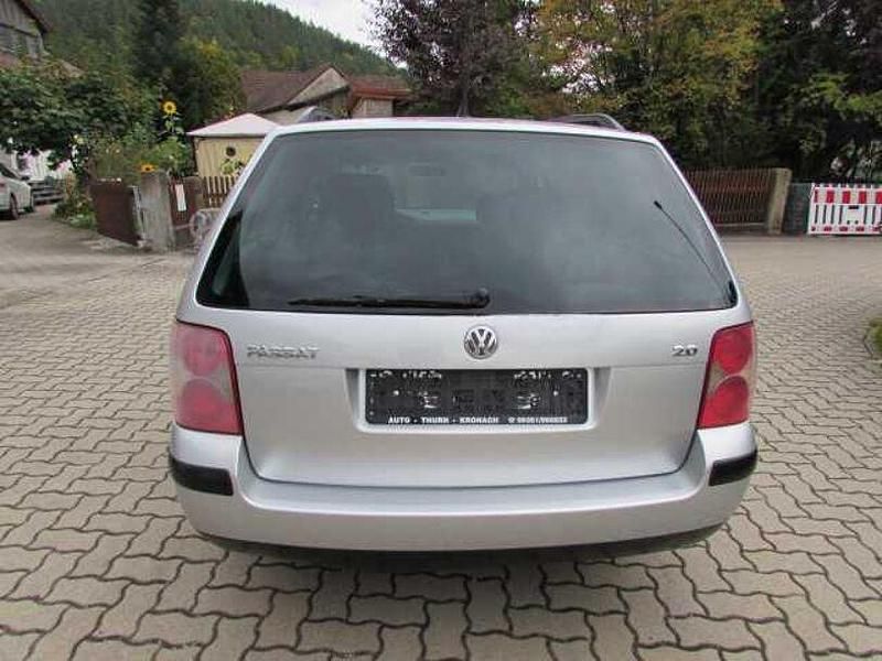 Gebraucht VW Passat 116 PS (85 kW) 2002 Silber Kombi