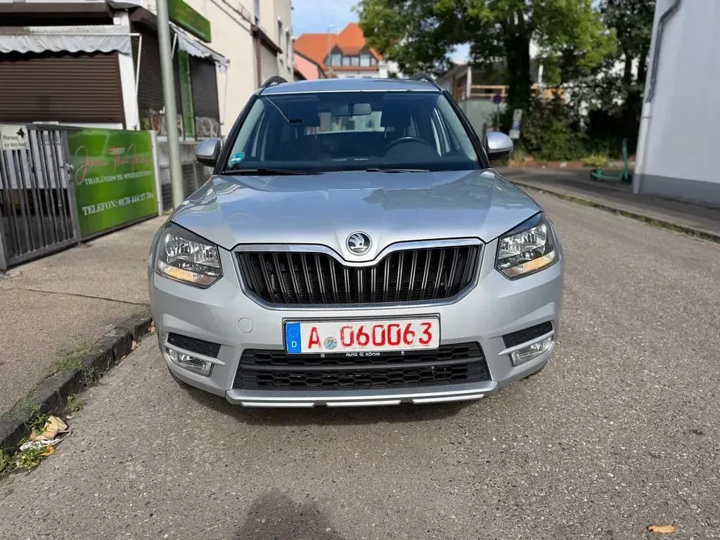 Gebraucht Skoda Yeti Cool Edition 110 PS (80 kW) 2016 Silber SUV
