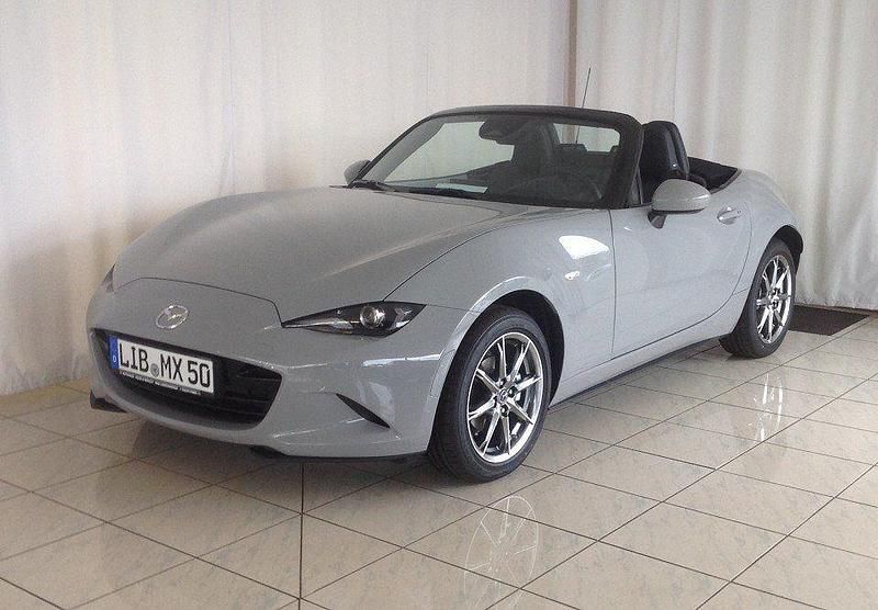 Neu Mazda MX5 Exclusive-Line 132 PS (97 kW) 2025 Grau Cabrio