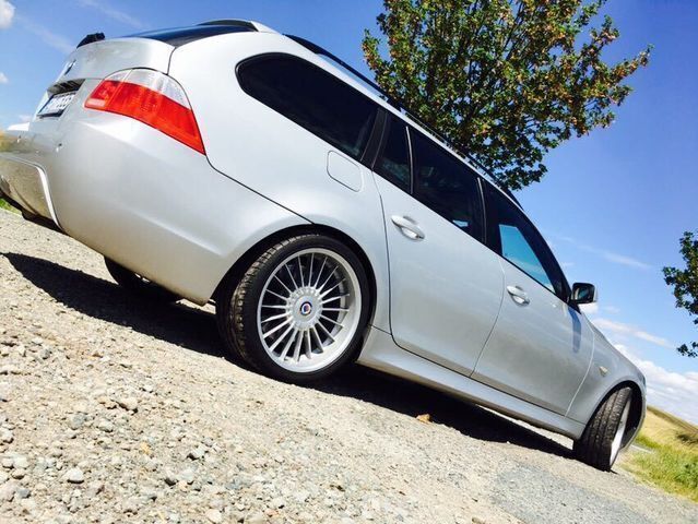 Gebraucht BMW 535 325 PS (239 kW) 2006 Silber metallic Kombi