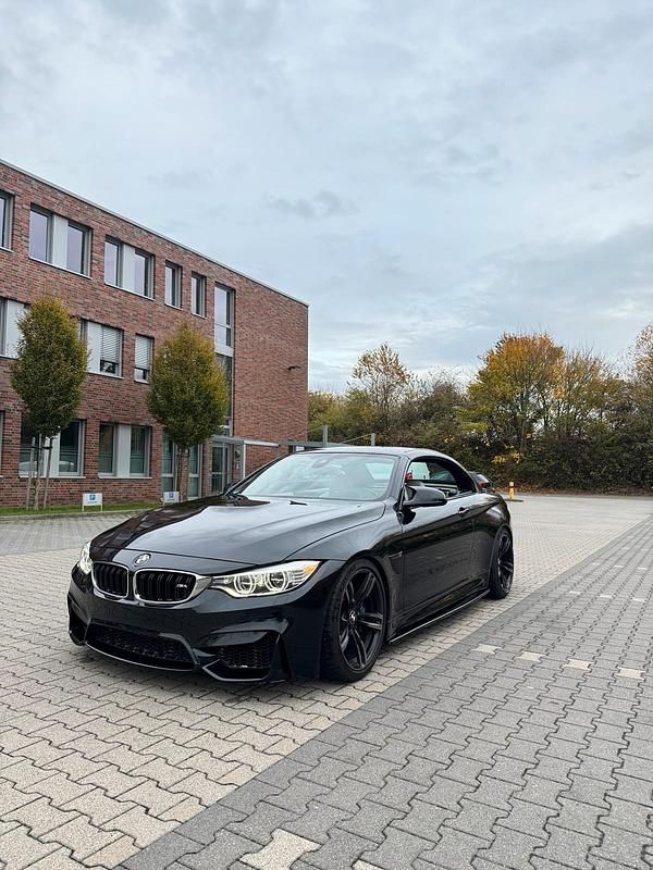 Schwarz Gebraucht 2016 BMW M4 Cabriolet Cabrio | 36.999 € (Superpreis) - Bild 1/4