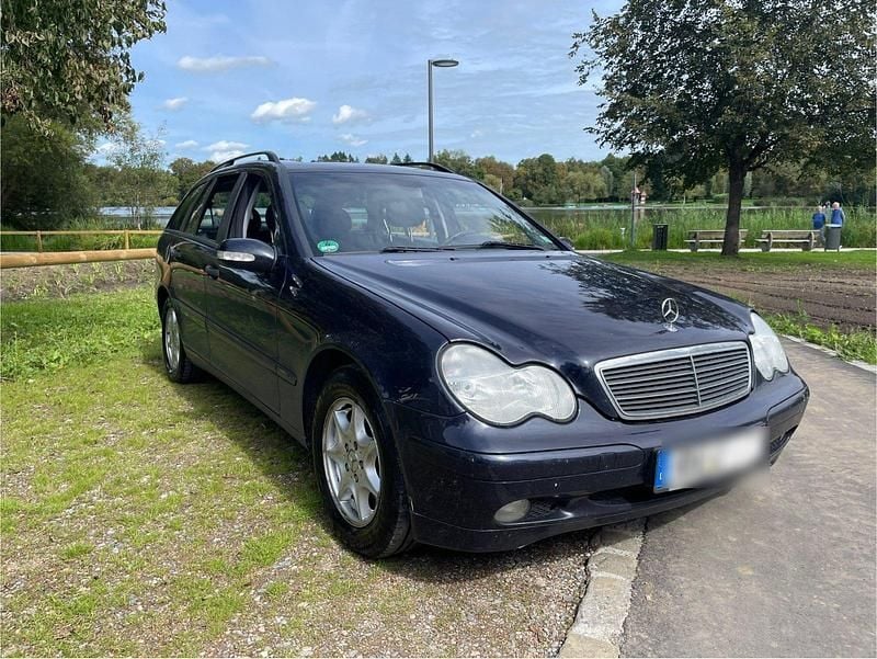 Blau Gebraucht 2004 Mercedes C180 Classic Kombi | 3.000 € (Guter Preis) - Bild 1/4
