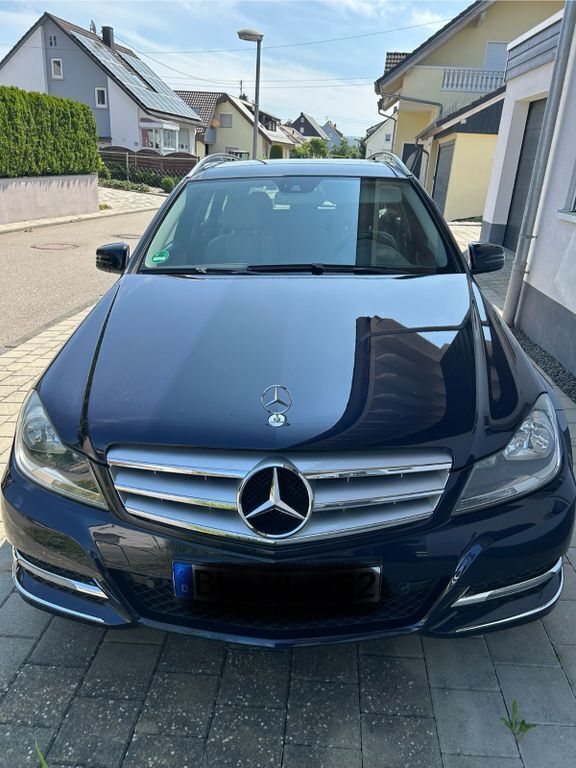 Silber Gebraucht 2011 Mercedes C180 Avantgarde Kombi | 8.500 € (Superpreis) - Bild 1/4