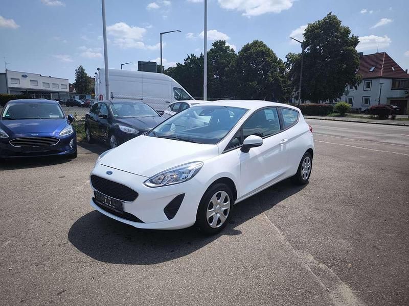 Frozen white Gebraucht 2018 Ford Fiesta Trend Kleinwagen | 8.100 € (Fairer Preis) - Bild 1/4