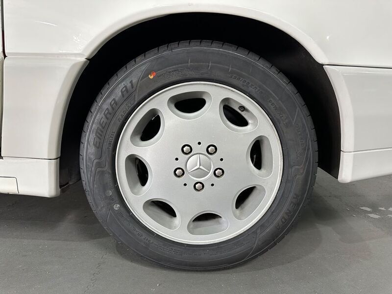 Gebraucht Mercedes SL500 320 PS (235 kW) 1995 Weiß Cabrio