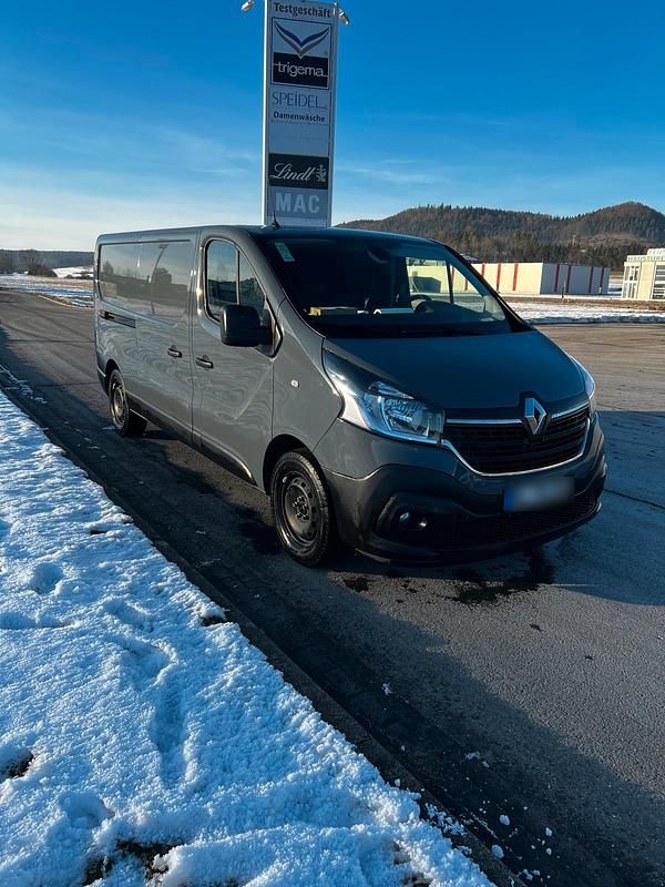 Gebraucht Renault Trafic 120 PS (88 kW) 2021 Grau Van / Kleinbus