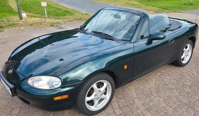 Grün Gebraucht 1999 Mazda MX5 Cabrio | 4.399 € (Fairer Preis) - Bild 1/4