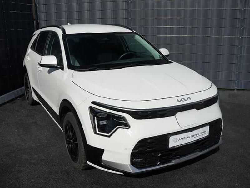 Gebraucht Kia e-Niro Inspiration 150 kW (204 PS) 2023 Weiß SUV