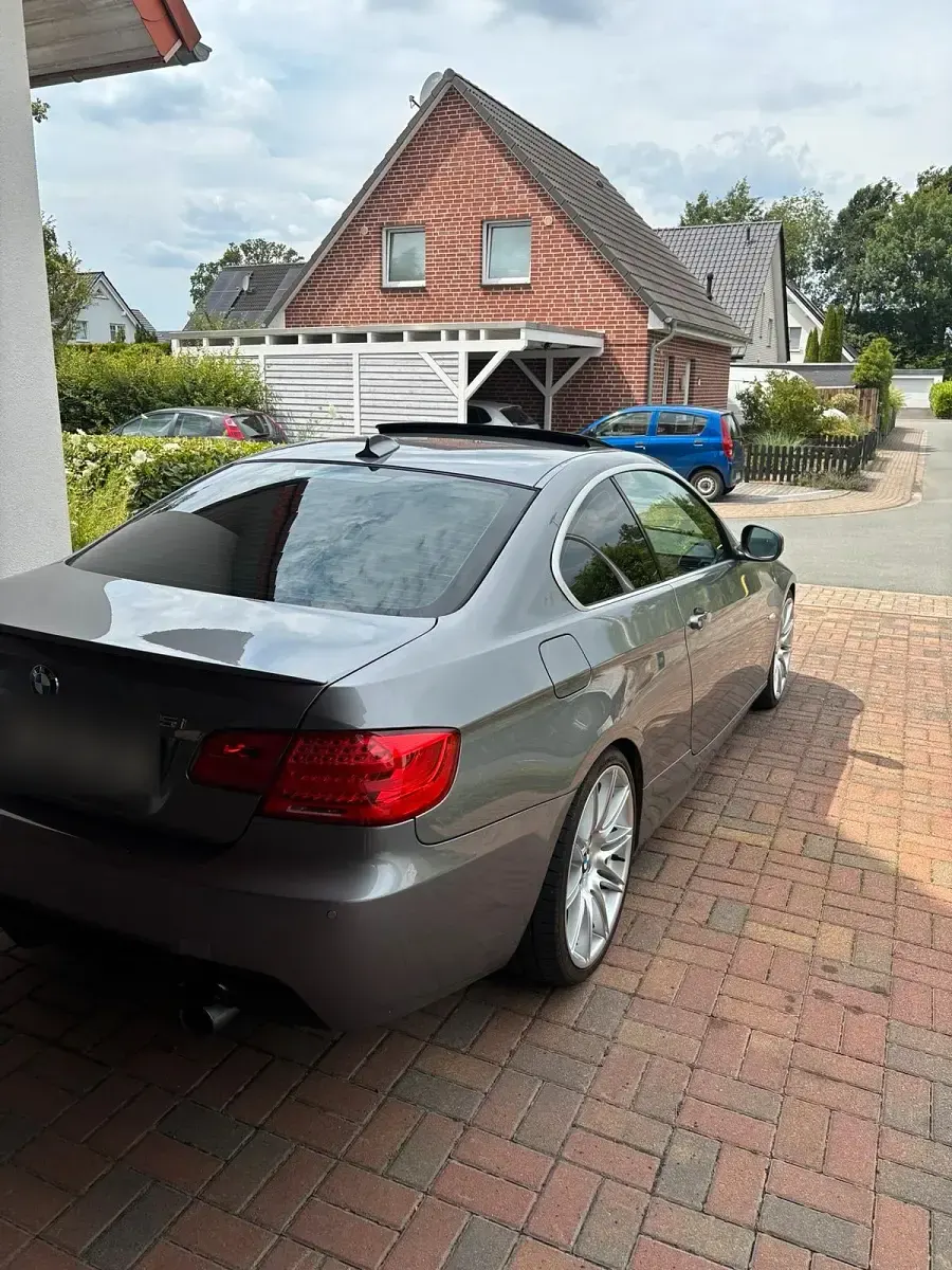 Gebraucht BMW 335 M Sport 306 PS (225 kW) 2010 Grau Coupé
