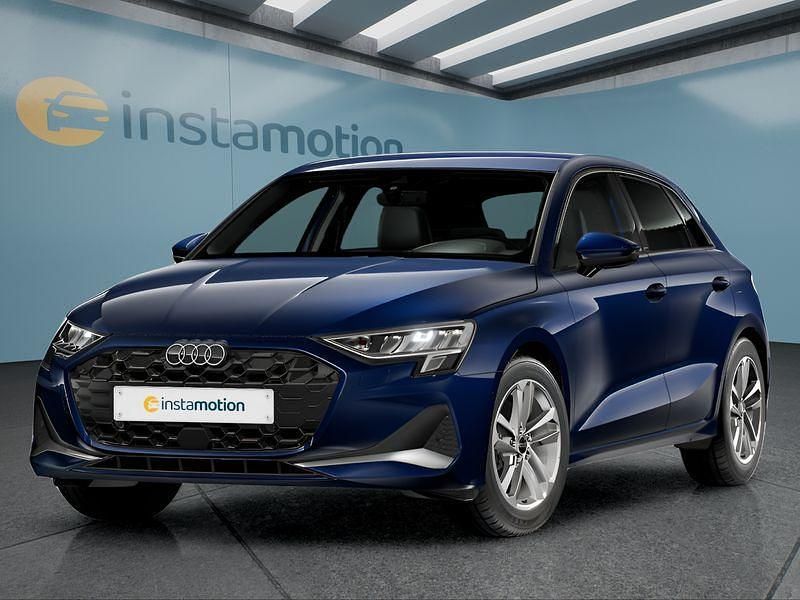 Blau Gebraucht 2025 Audi A3 Sportback Kleinwagen | 34.149 € (Fairer Preis) - Bild 1/4