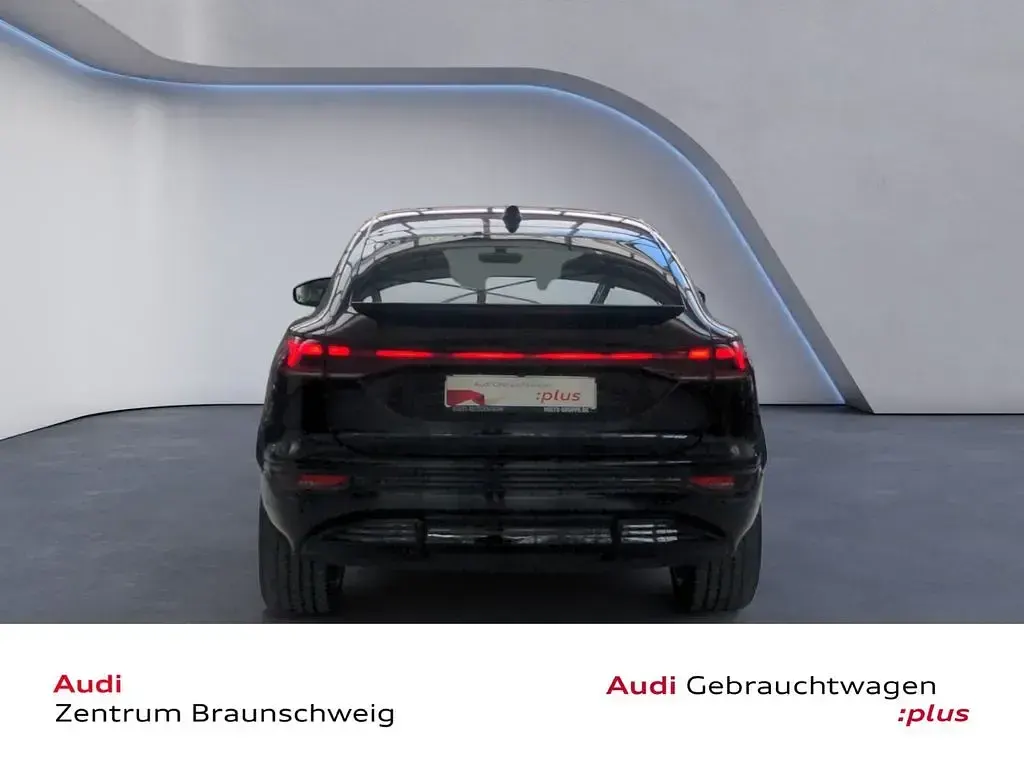 Gebraucht Audi Q6 Sportback e-tron Performance 225 kW (306 PS) 2025 Schwarz SUV