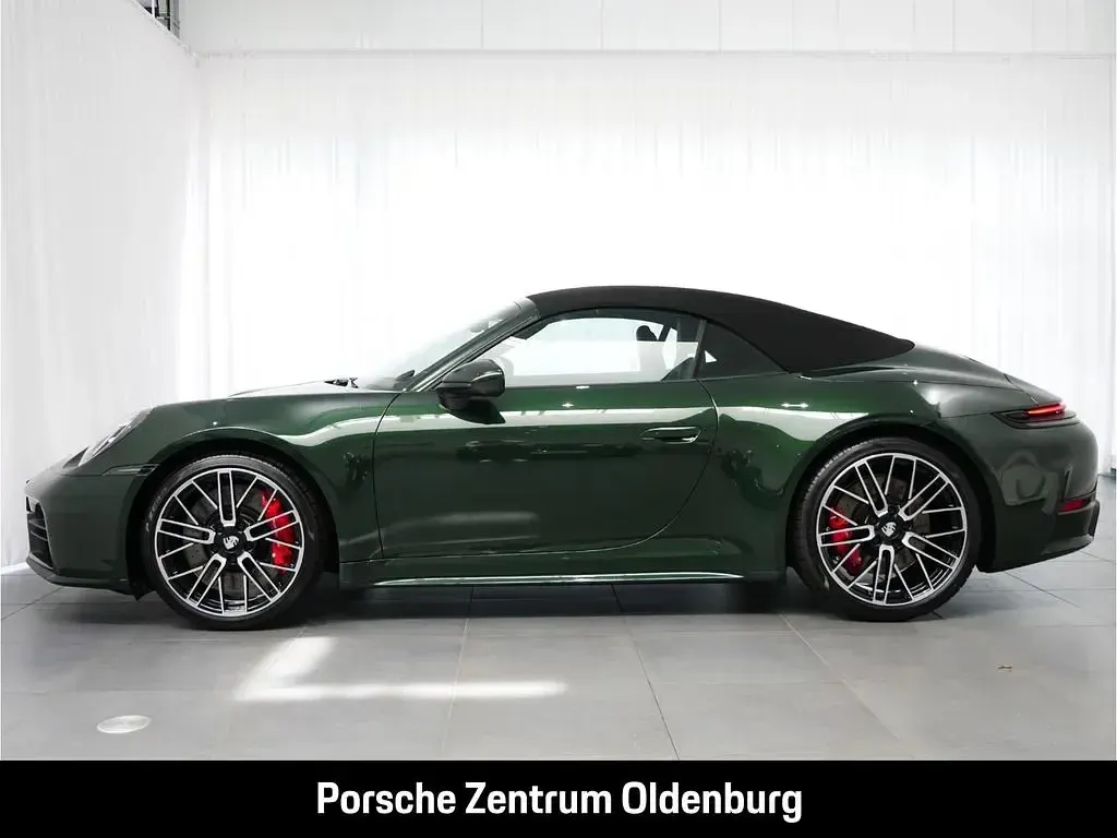 Neu Porsche 911 Carrera S Cabriolet 480 PS (353 kW) 2026 Gruen Cabrio