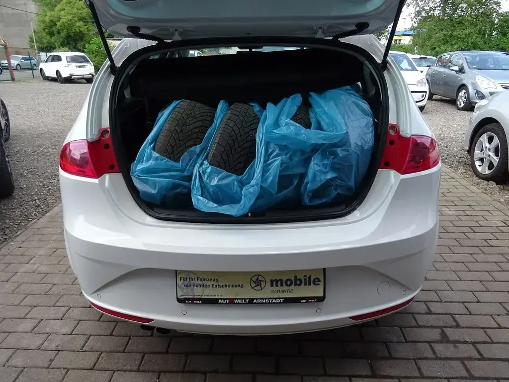 Gebraucht Seat Leon Stylance 125 PS (91 kW) 2009 Weiß Kleinwagen
