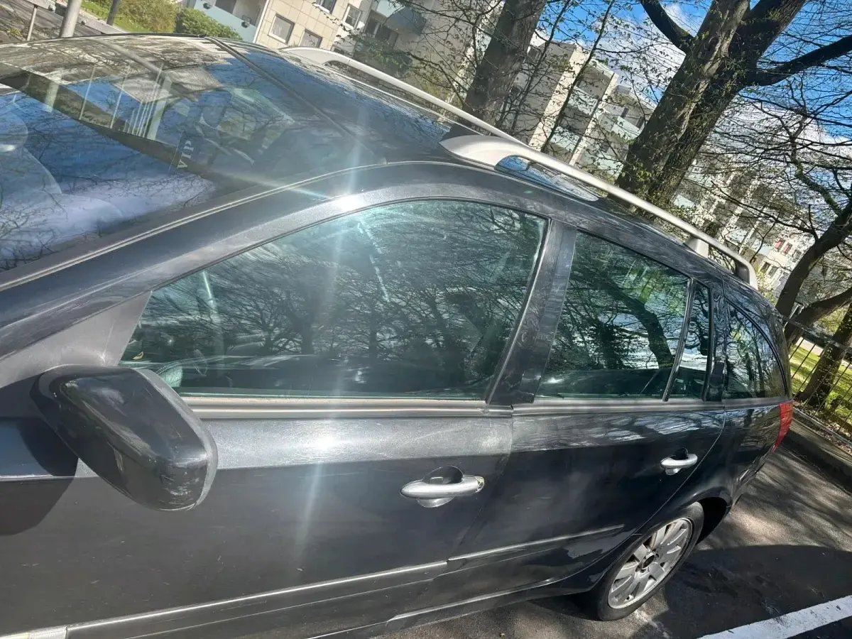 Occasion Renault Laguna III 150 ch (110 kW) 2007 Noir Break