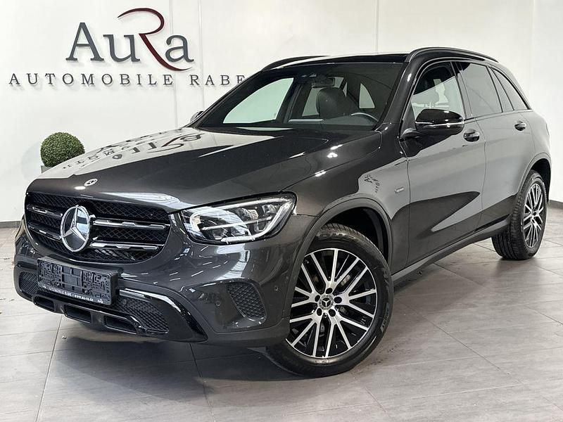 Graphite grau Gebraucht 2021 Mercedes GLC300e Luxury SUV | 37.989 € (Guter Preis) - Bild 1/4