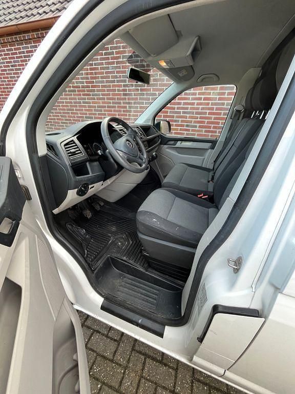 Gebraucht VW Transporter 102 PS (75 kW) 2018 Weiß Van
