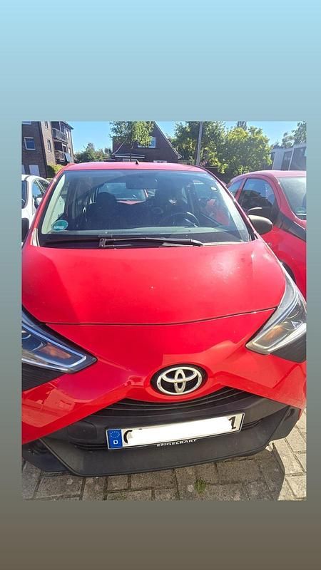 Rot Gebraucht 2019 Toyota Aygo Kleinwagen | 4.000 € (Superpreis) - Bild 1/4