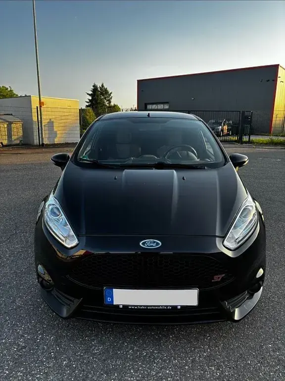 Gebraucht Ford Fiesta ST 182 PS (133 kW) 2017 Schwarz Kleinwagen