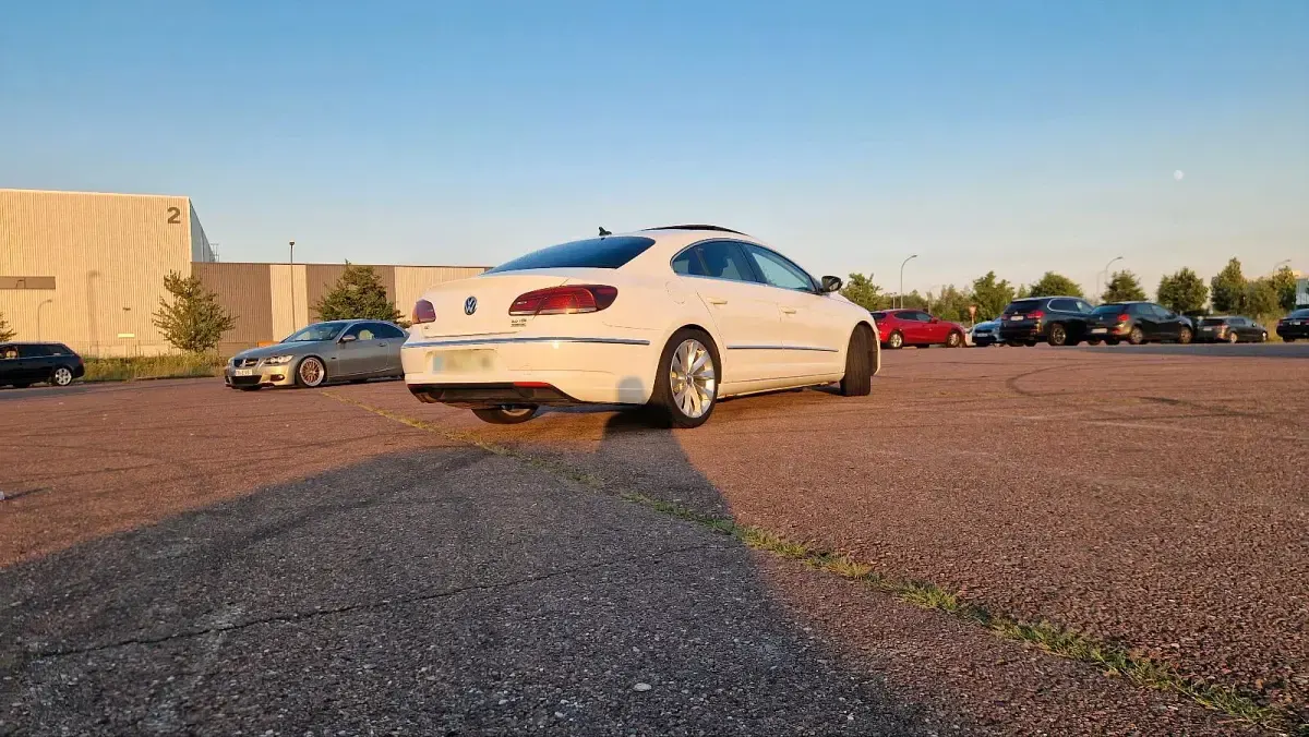 Gebraucht VW Passat 184 PS (135 kW) 2018 Weiß Coupé