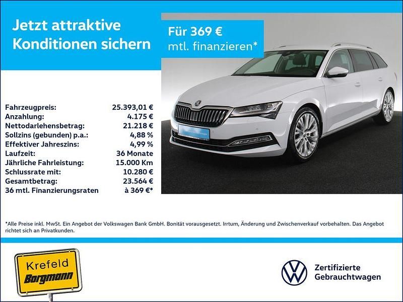 Weiss / moonweiß perleffekt Gebraucht 2022 Skoda Superb Style Kombi | 25.393 € (Fairer Preis) - Bild 1/4