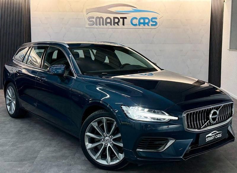 Gebraucht Volvo V60 Inscription 341 PS (250 kW) 2022 Blau Kombi