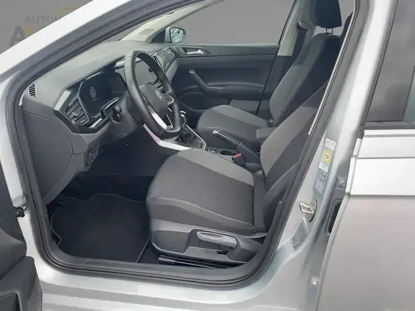 Gebraucht VW Polo Life 95 PS (69 kW) 2022 Silber Kleinwagen