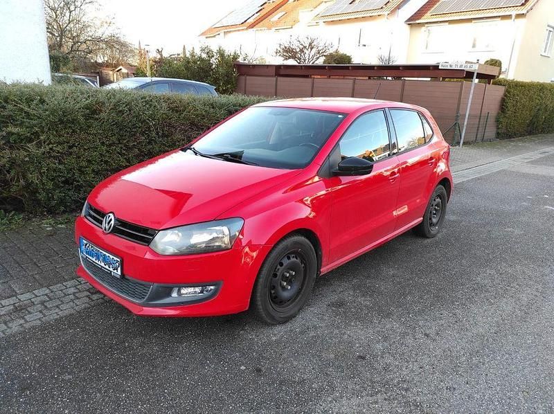 Gebraucht VW Polo Trendline 69 PS (50 kW) 2011 Rot Kleinwagen