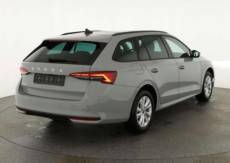 Stahl grau Neu 2025 Skoda Octavia Selection Kombi | 35.095 € (Guter Preis) - Bild 1/4