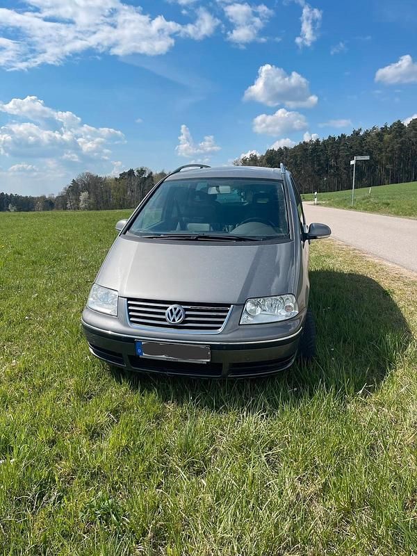 Second-hand VW Sharan 140 CP (102 kW) 2006 Gri Monovolum