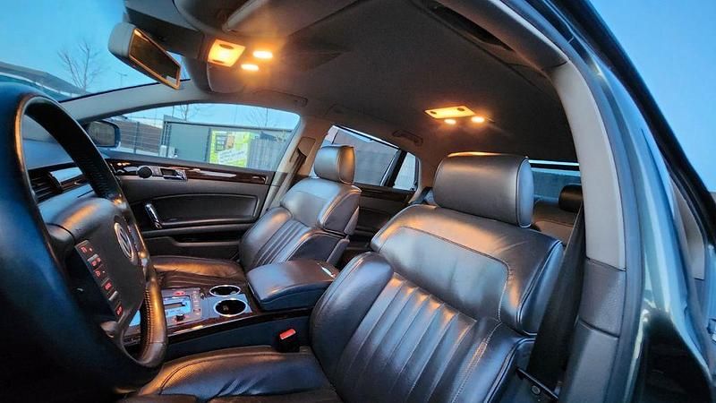 Gebraucht VW Phaeton 232 PS (170 kW) 2008 Grau Limousine