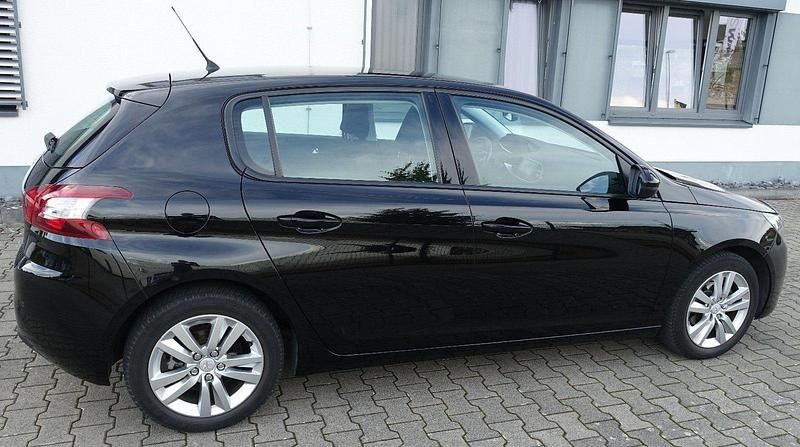 Schwarz Gebraucht 2014 Peugeot 308 Access Kleinwagen | 5.200 € (Guter Preis) - Bild 1/4