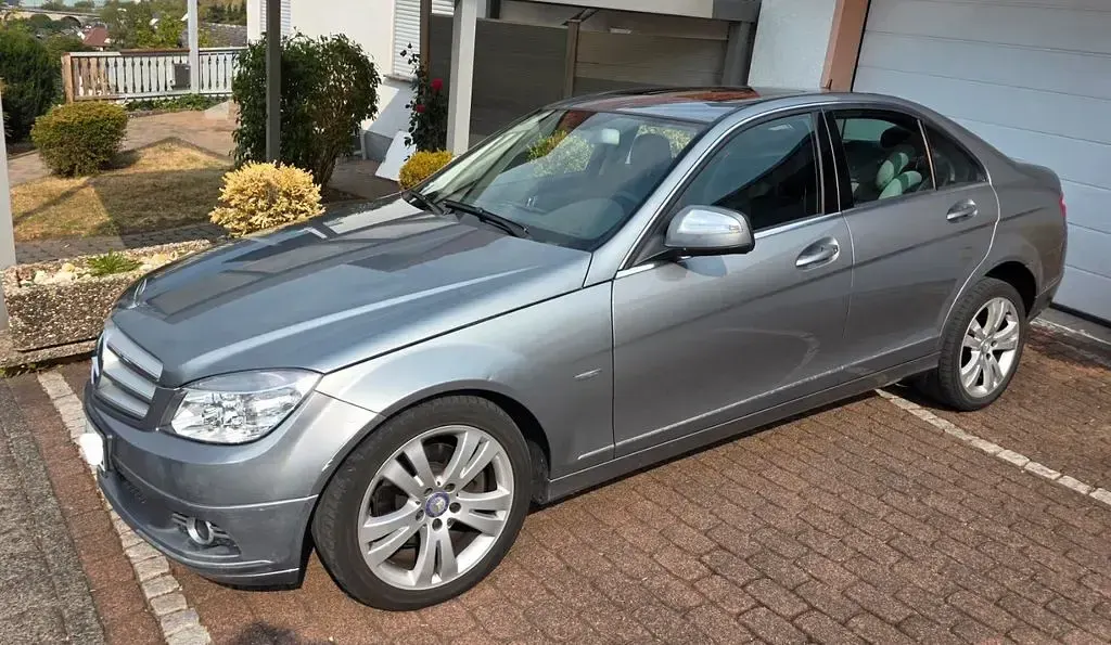 Gebraucht Mercedes C200 Avantgarde 184 PS (135 kW) 2008 Silber Limousine